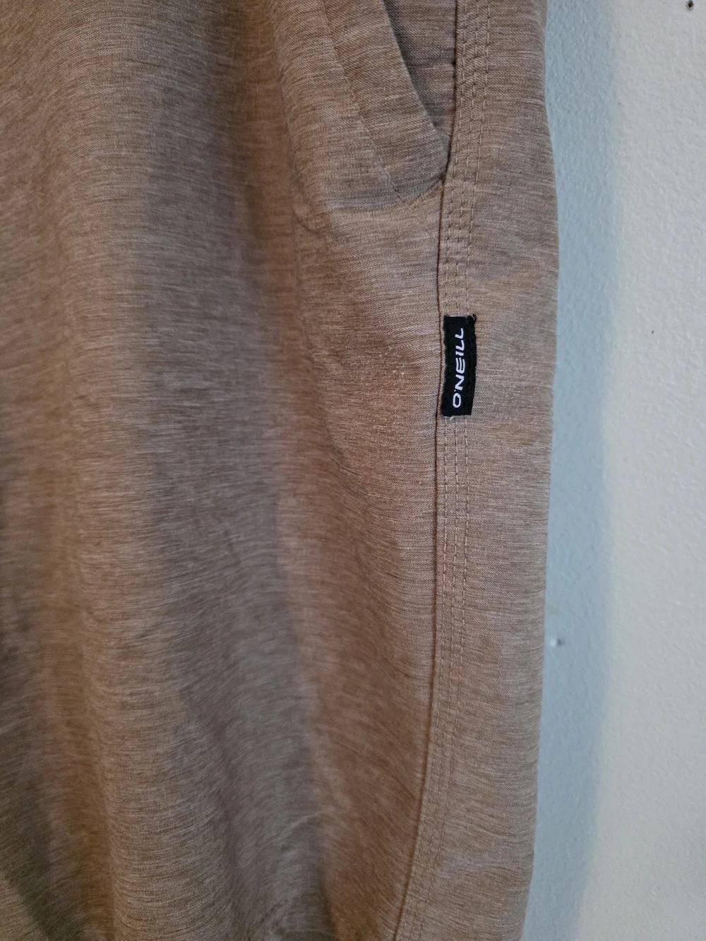 O'Neill Men's Flat-Front Casual Shorts in Light Brown